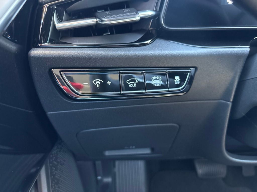 2024 Kia Niro SX