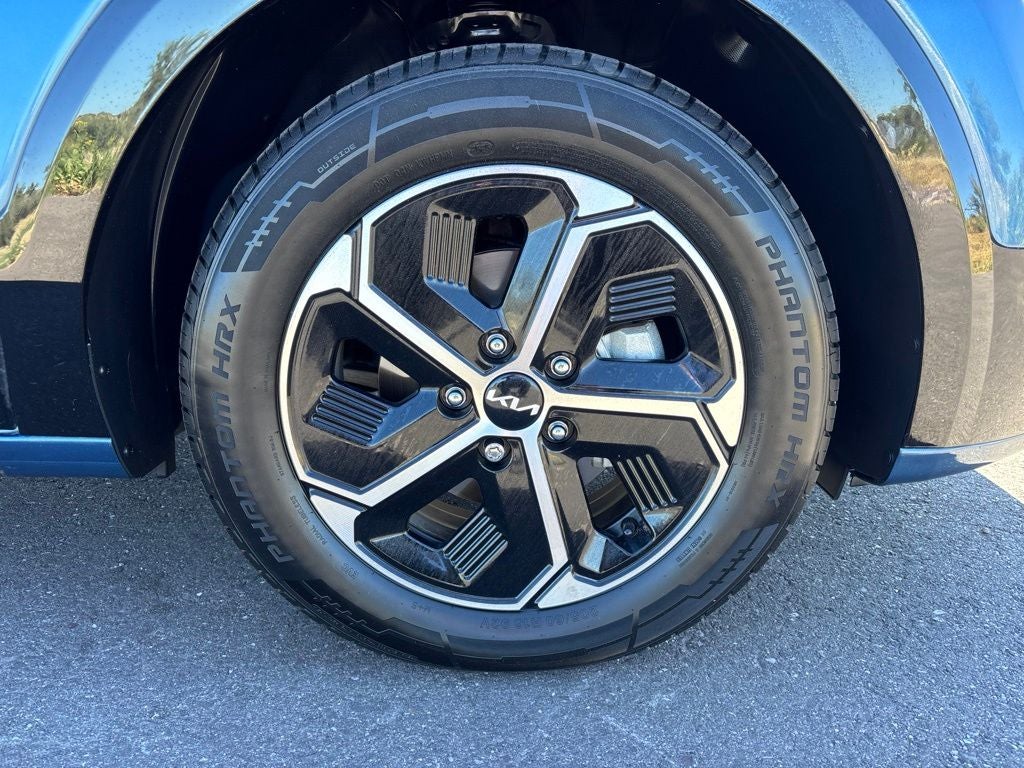 2024 Kia Niro SX