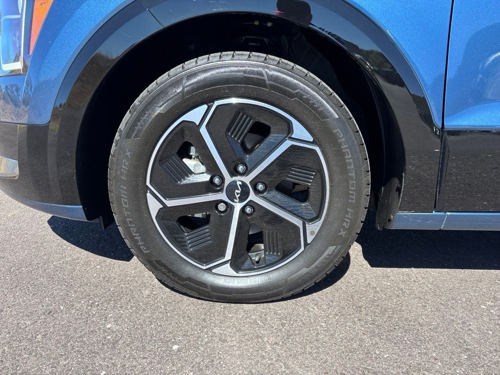 2024 Kia Niro SX