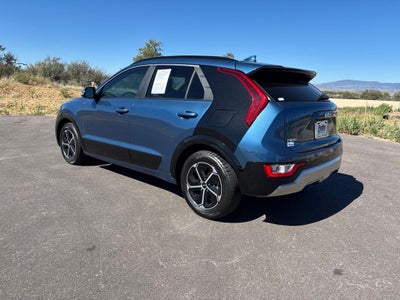 2024 Kia Niro SX
