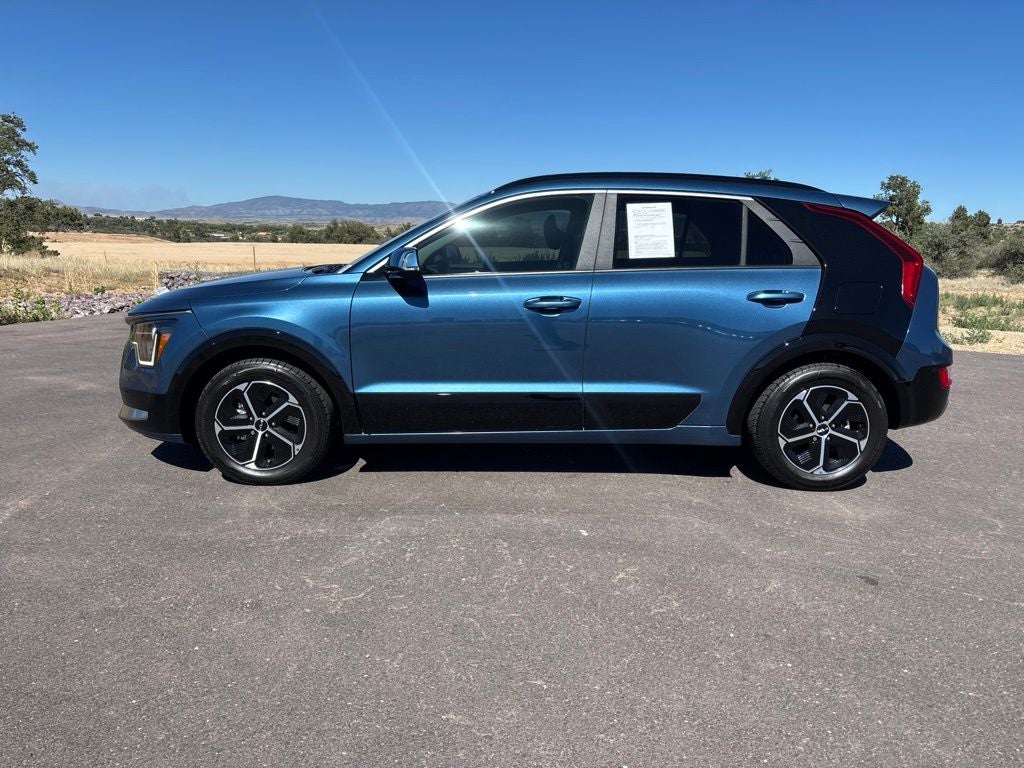 2024 Kia Niro SX