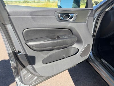 2018 Volvo XC60 T5 Momentum