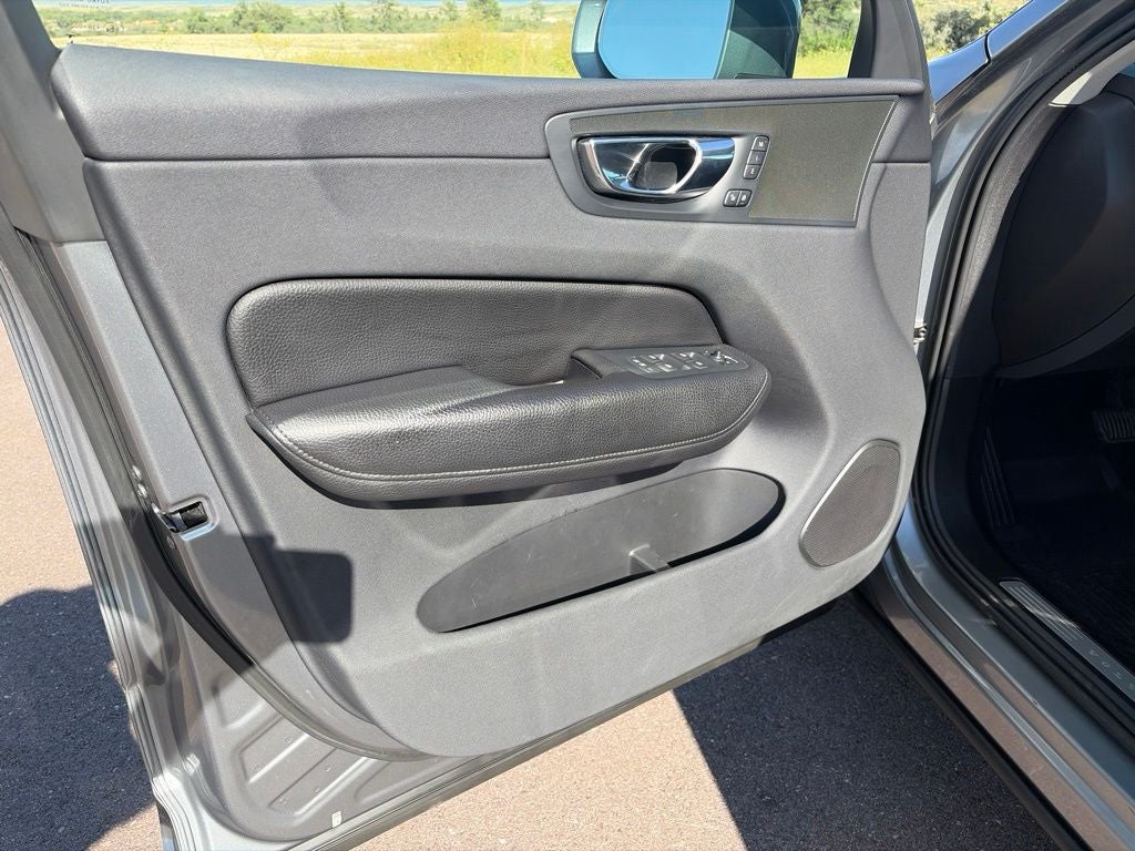 2018 Volvo XC60 T5 Momentum