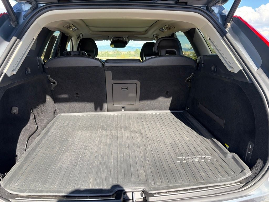 2018 Volvo XC60 T5 Momentum