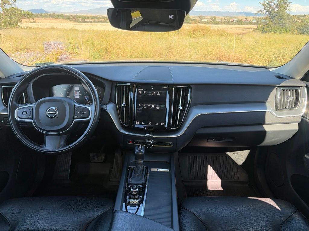 2018 Volvo XC60 T5 Momentum