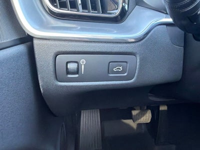 2018 Volvo XC60 T5 Momentum
