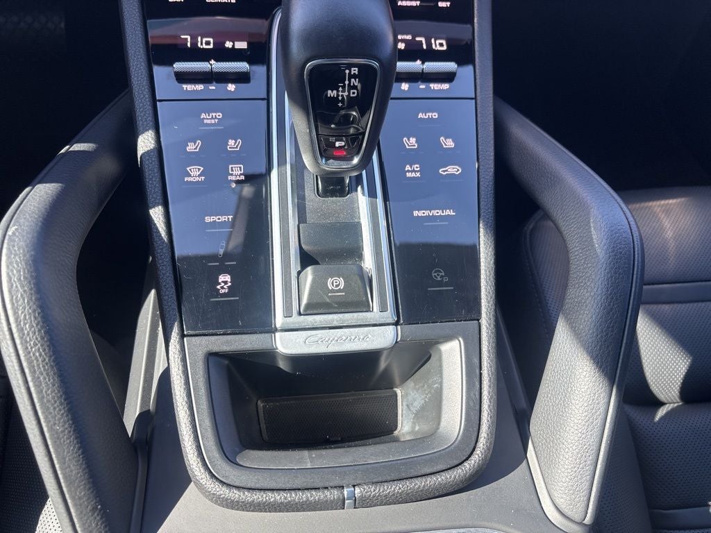 2023 Porsche Cayenne Base