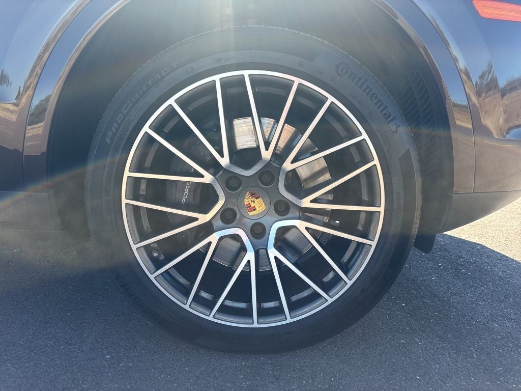2023 Porsche Cayenne Base